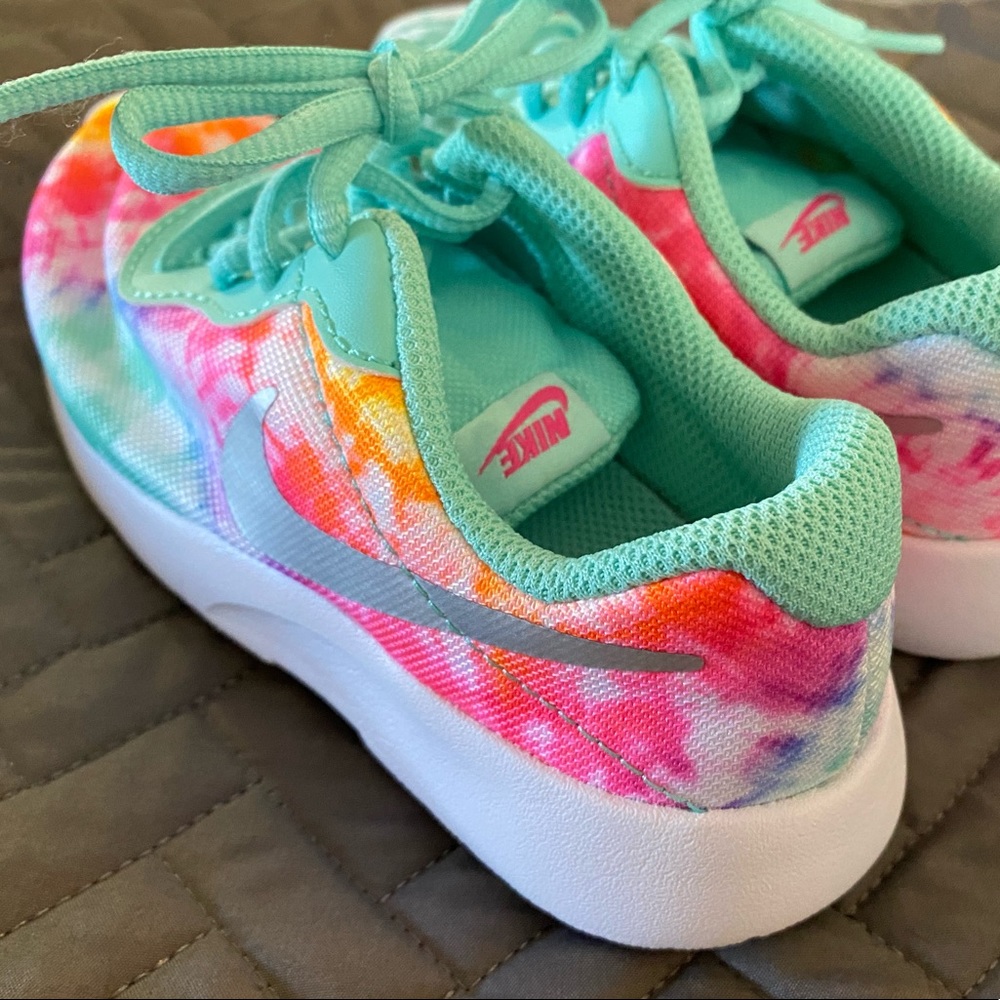 Nike Kids Tanjun Pink Tie Dye Print Shoes, 11